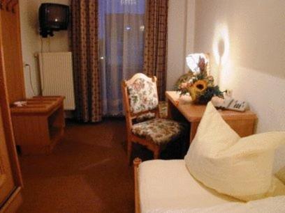 Hotel Restaurant Hassia Frielendorf Værelse billede